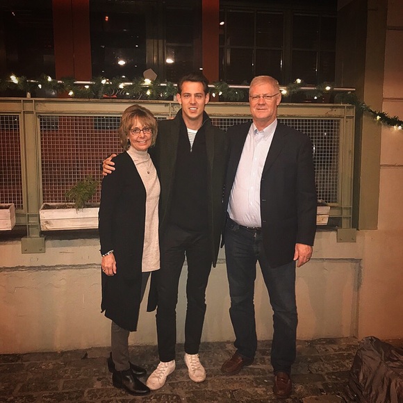 Meet your Posher, Jon - Picture 1 of 6